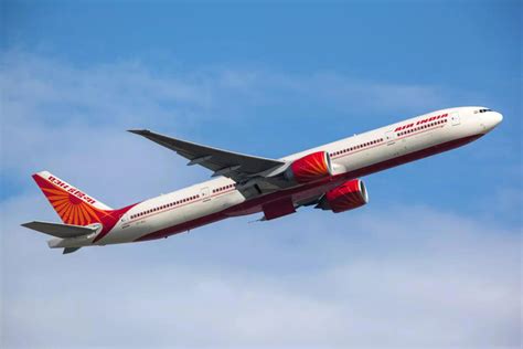Air India Dreamliner bound for Delhi returns to Hong Kong after ...