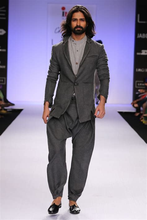 Lakme Fashion Week Celebrates its 20th Anniversary | VOGUE India ...