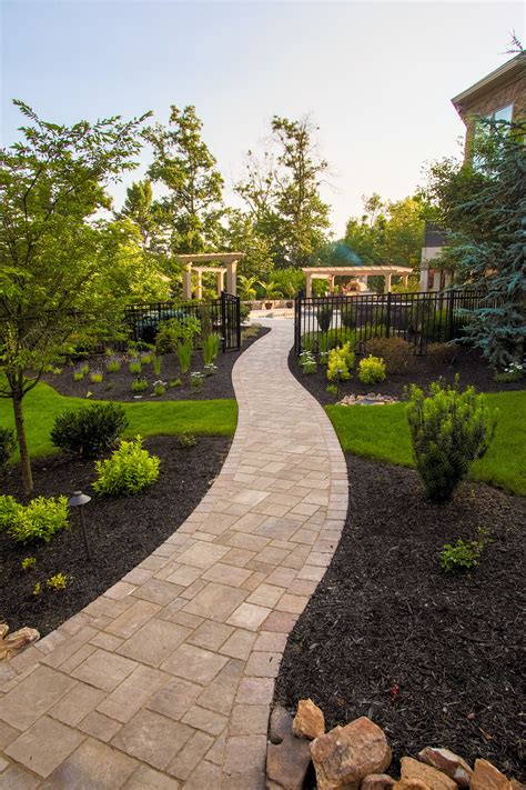Paver Walkway Patterns - Pattern Making Tips
