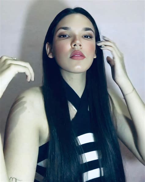 Amanda De Armas (@ami_d_armas) • Instagram photos and videos