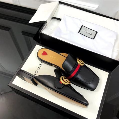 Gucci Peyton SlippersFall/Winter Collection Black Women Shoes ...