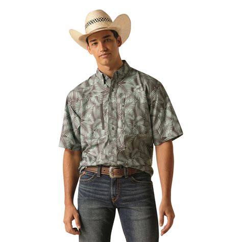 Ariat Men's VentTEK Classic Printed Short Sleeve Shirt | Sportsman's Guide