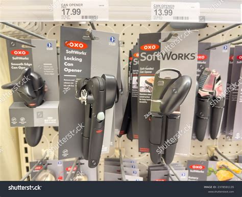 1 Oxo Can Opener Royalty-Free Images, Stock Photos & Pictures ...