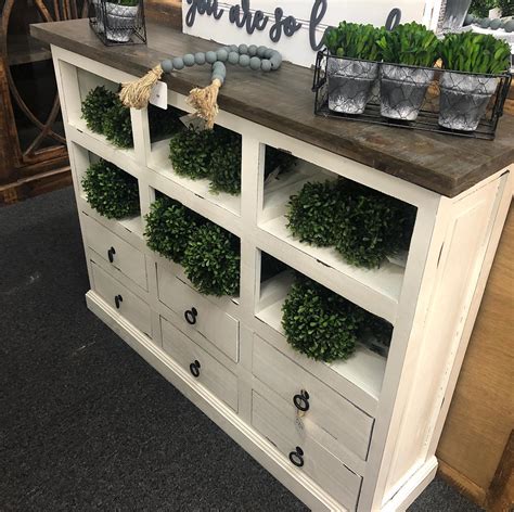 Fourth and Main on Laurel | Home Decor & Furniture | Fourth and Main on ...