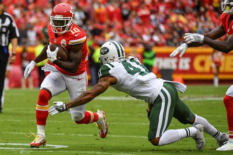 [100+] Tyreek Hill Wallpapers | Wallpapers.com