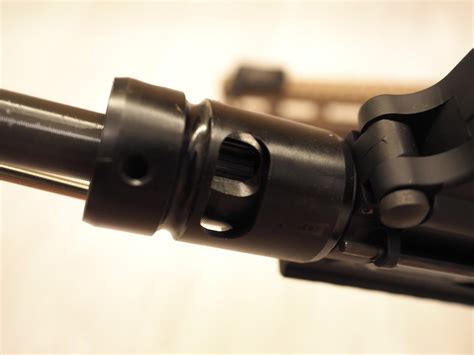 正面對決! GHK / VFC URG-I MK16 氣動空氣軟槍新作齊發 - Mobile01