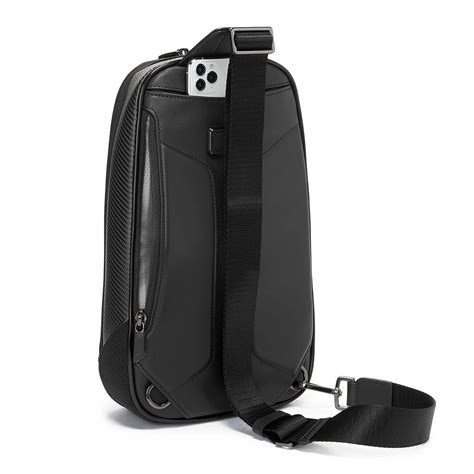 TUMI I MCLAREN TORQUE SLING || Tumi©