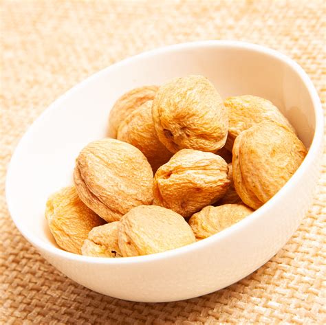 Apricots – Royal Fantasy Dry Fruit Centre