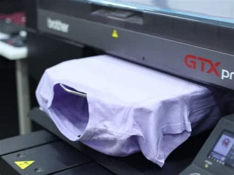 Custom T Shirt Printing in India with Qikink