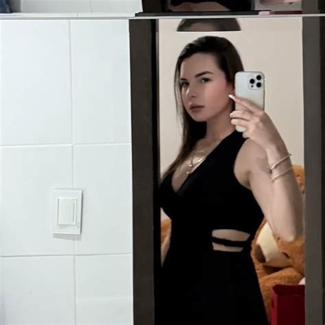 Alexa Galván (@glv_cano) • Threads, Say more