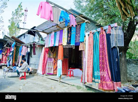 Cloth Shop Local Area 的图像结果