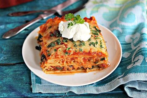 Best Chicken Spinach Lasagna   Sweet and Savory Meals