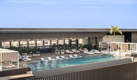 LOOK UP ROOFTOP BAR, Dubai - Al Satwa - Menu, Prices & Restaurant ...