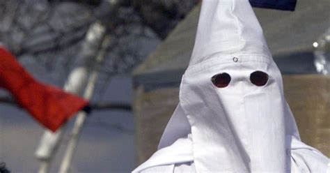 KKK leader condemns shooting at Jewish centers