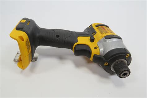 DEWALT DCF885 20V MAX 1/4" Cordless Impact Driver