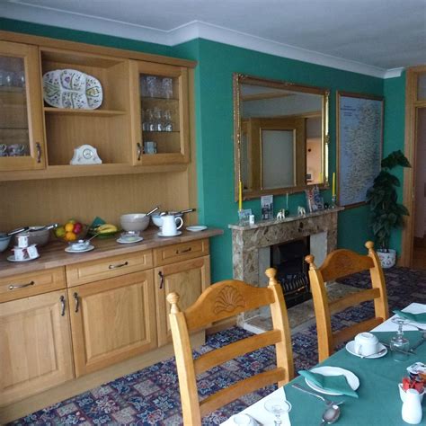 REEKS VIEW B&B (Killarney) - B&B Reviews, Photos, Rate Comparison ...