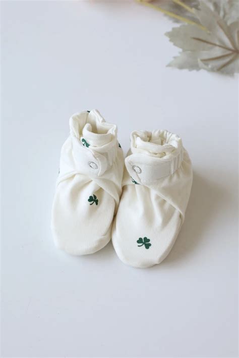 Snug 26-Baby Booties – LilBontre