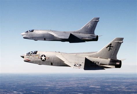 Vought F-8 Crusader - Great Planes Photo (24450318) - Fanpop