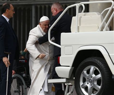 Pope Francis 'Gradually Improving' After Hospitalization | Newsmax.com