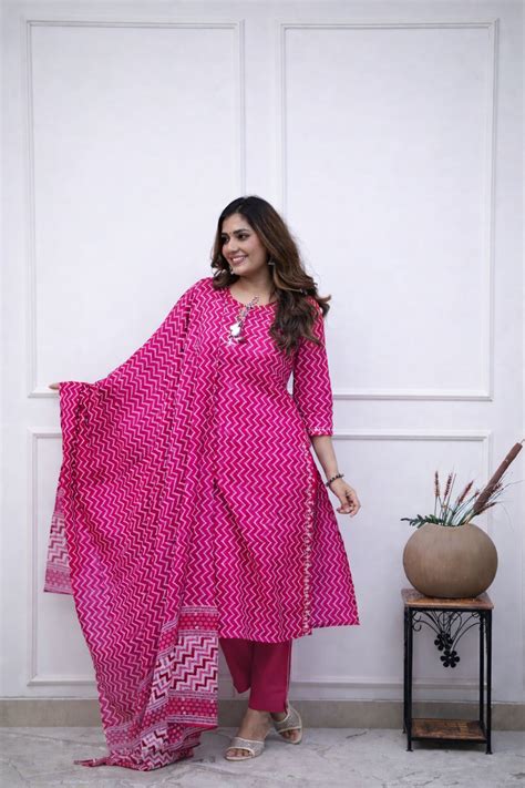 Dupatta Pant Set – Taana Baana
