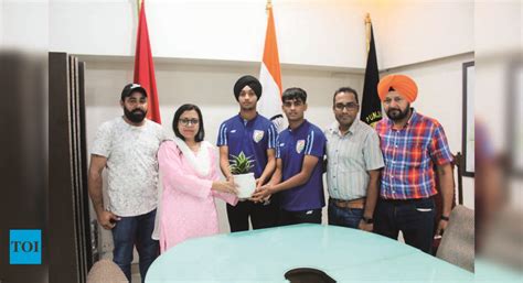 Indian National: Footballers Roped In As ‘young Icons’ Against Drug ...