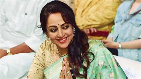 Hema Malini Birthday: 5 Lesser Know Facts About Bollywood`s Dream Girl