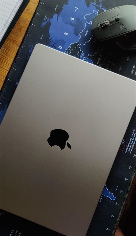 First MacBook 的图像结果