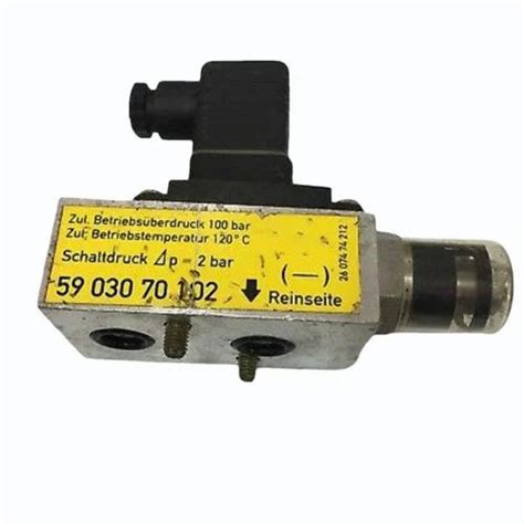 PRESSURE SWITCH - Xml-A002b2s11 Telemecanique Nautilus Pressure Switch ...