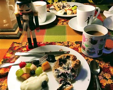 CECIL BACON MANOR (Seattle) - B&B Reviews, Photos, Rate Comparison ...