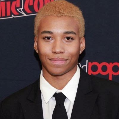 Chris Sumpter Age, Net Worth, Relationship, Ethnicity, Height