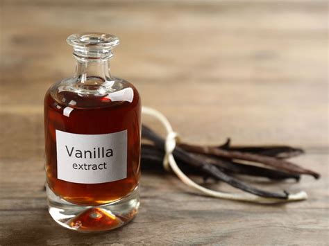 I Asked 6 Pro Bakers for the Best Vanilla Extract, and Their Top Pick ...