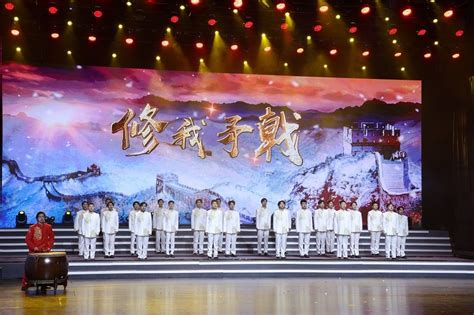 青春誓言中国梦！“五四”青年节青岛高校举行文艺汇演，师生诠释青春风采、青年力量_腾讯新闻