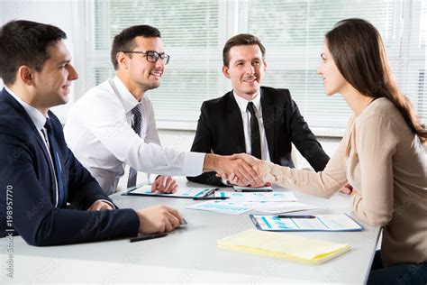 Business Scene Handshake 的图像结果