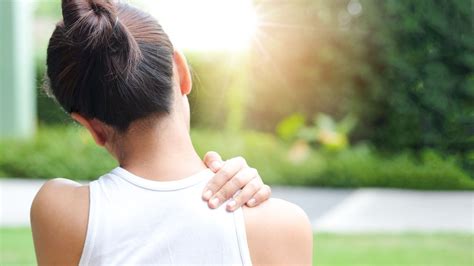 5 remedies to soothe tired, over-worked muscles at home | Vogue India