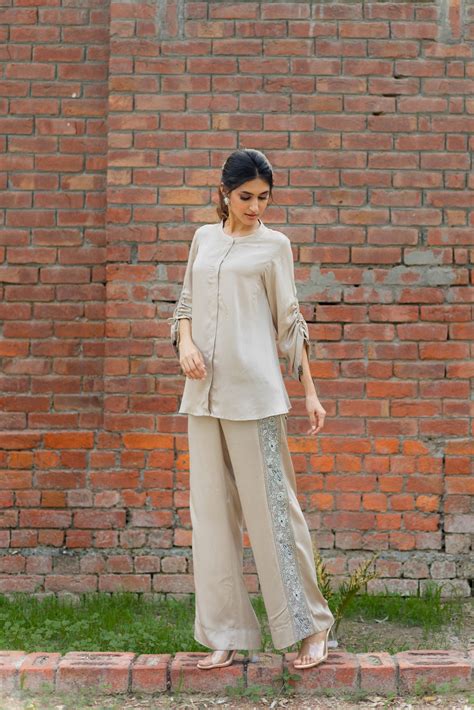 Beige Embroidered Co-ord Set – INCHING INDIA