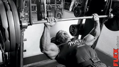 Chest Training on the Smith Machine | Muscle & Fitness