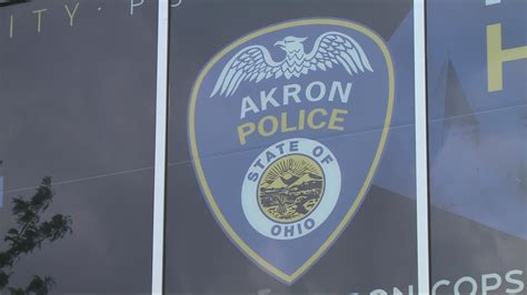 Akron police officers no longer wearing name tags due to threats | wkyc.com
