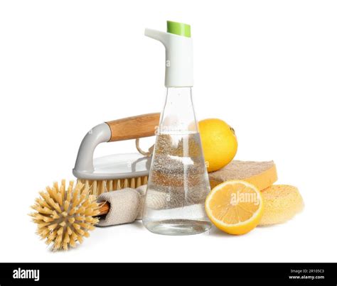 Brushes and sponges hi-res stock photography and images - Alamy