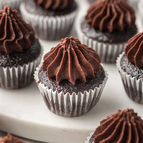 Dairy Free Chocolate Frosting - Cookie Dough Diaries