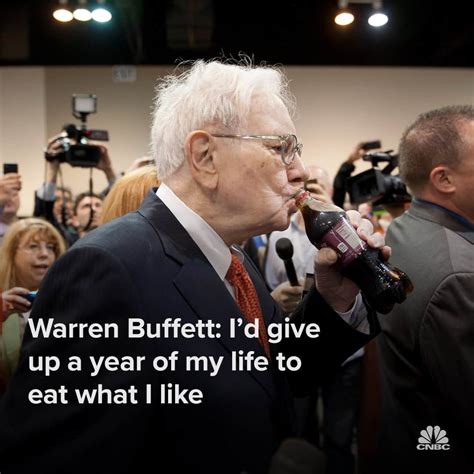 CNBCさんのインスタグラム写真 - (CNBCInstagram)「Warren Buffett said he's happiest ...