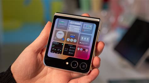 Flip Android Phone 的图像结果