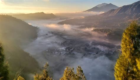 Pinggan Caldera 的图像结果