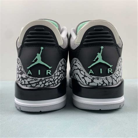 Air Jordan 3 Retro ‘Green Glow’ – Bjohn Sneakers