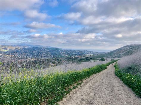 TOP 10 best hikes in Orange County to add to your BUCKET LIST