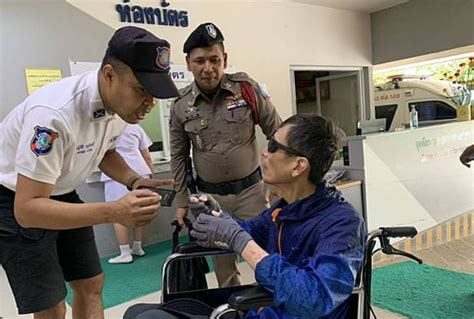 中国游客在泰国遭5名武装人员持枪抢劫，损失200多万_凤凰网
