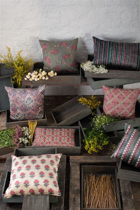 Good Earth – Stylish Sustainable Luxury Retail | Goodearth.in