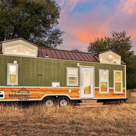 Picture Perfect 28' K2 3 bedroom Tiny Home RV - Tiny House for Rent in ...