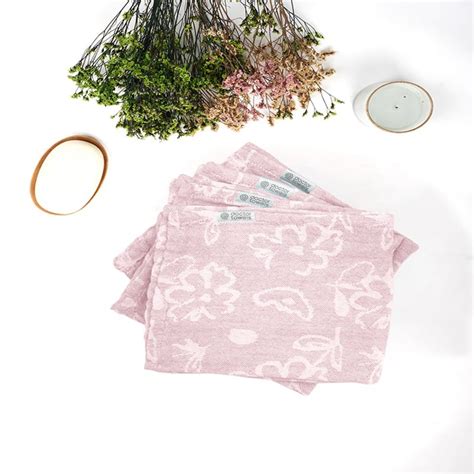 Buy Doctor Towels Banana Jacquard Floral Face Towel Pack of 4 - Coral ...