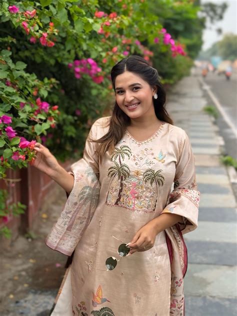 Shivani Floral Printed Handwork Silk Straight Kurta With Trousers & Du ...