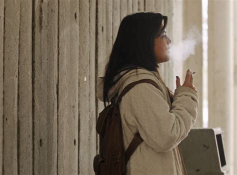 University Course On Tobacco Allows Students Smoke In Class To ...
